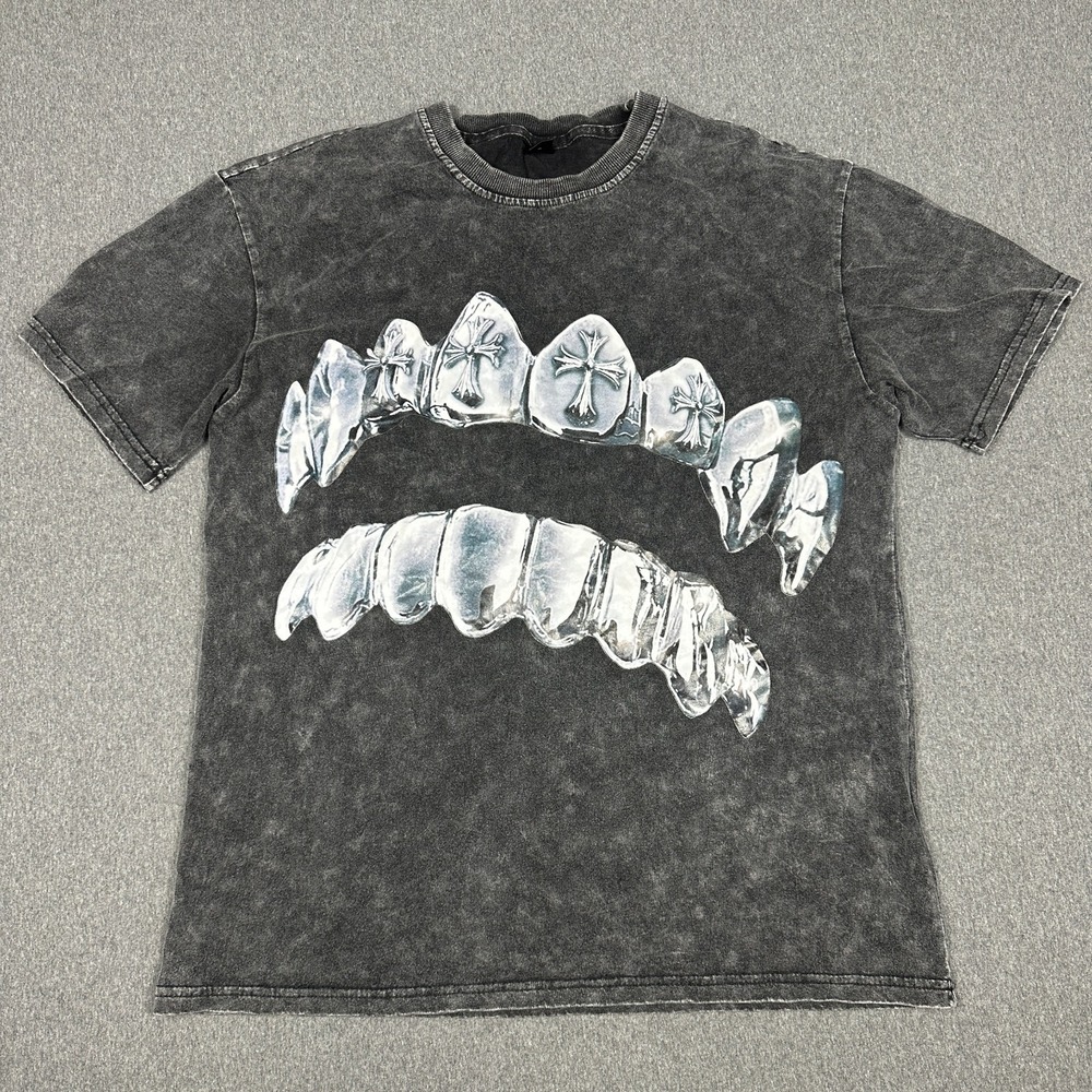 Manfinity Cross Grillz Teeth Graphic T-Shirt Mens S Gray Acid Wash Streetwear